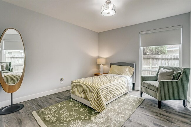 Photo - 1101 Guinea Dr