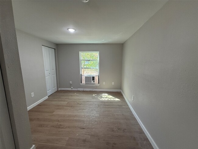 Building Photo - 6708 Avenue I