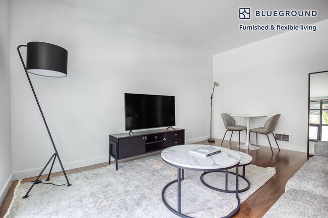 Photo - 1520 Eastlake Ave E Unit FL3-ID211