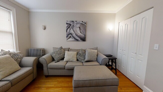 Photo - 1925 Grove Ave Unidad 112