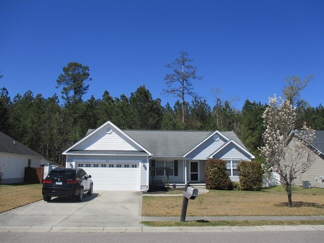 Building Photo - 2808 Blue Bell Ln
