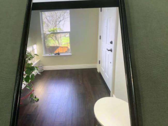 Photo - 580 Burdick Dr