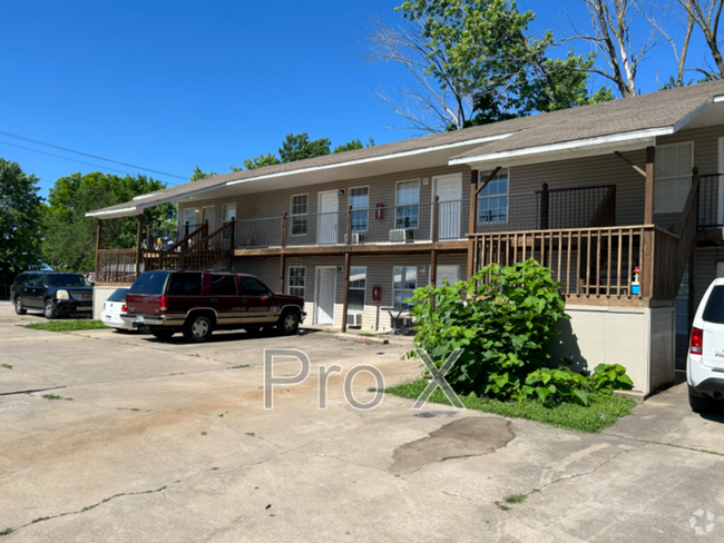 Building Photo - 1414 S Powell St Unit #204 Rental