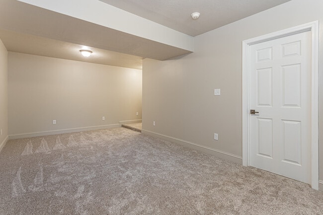 Photo - 220 Konawa Ln