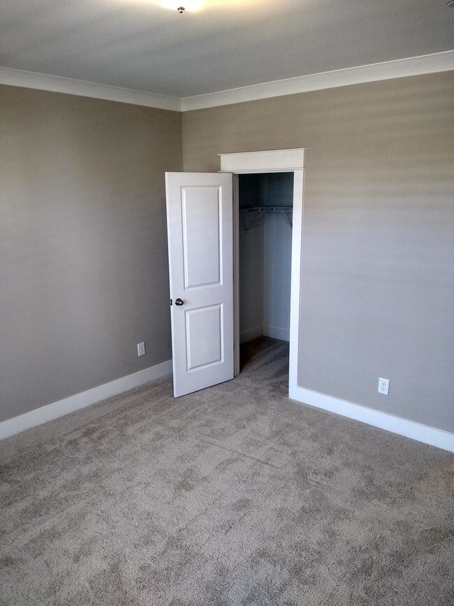 Photo - 4638 Robin Ln