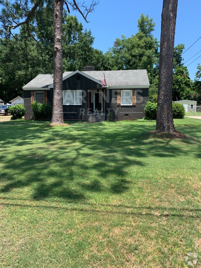 Building Photo - 2769 Pelzer Ave Rental