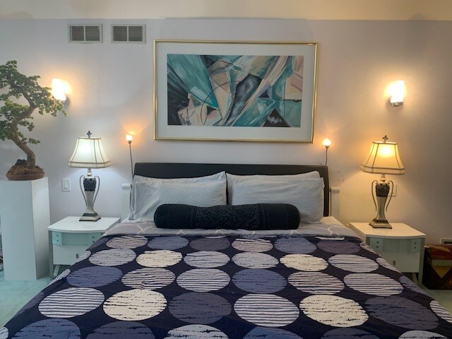 Master bedroom - 64 Sheridan Ave