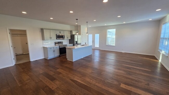 Photo - 4 bed 3 bath 2 car garage all maintenance ...