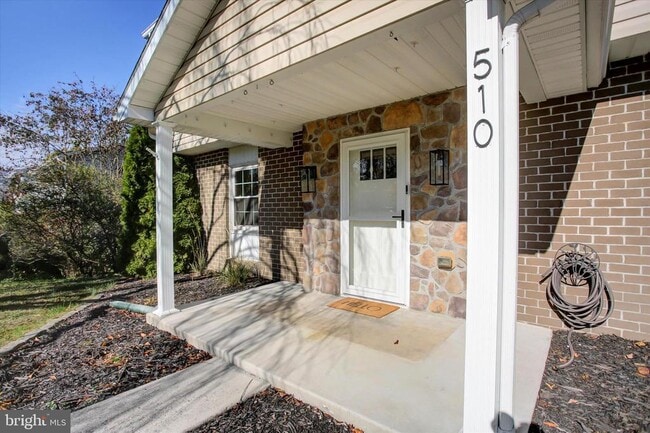 Photo - 510 Nottingham Dr