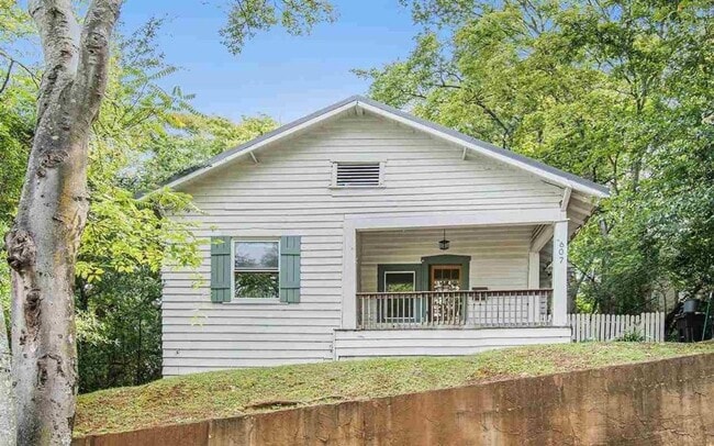 Building Photo - Adorable 2BR House for Rent!