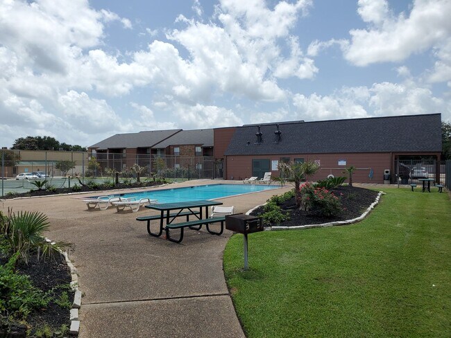 Photo - College Station - 1-bedroom, 1-bath Condo ... Unit 76
