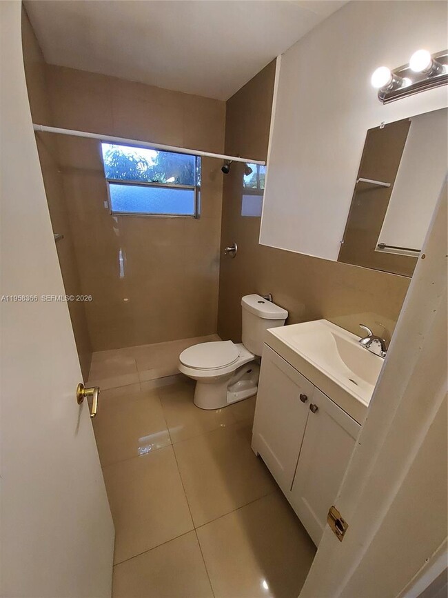 Photo - 2621 Grant St Unit 8A