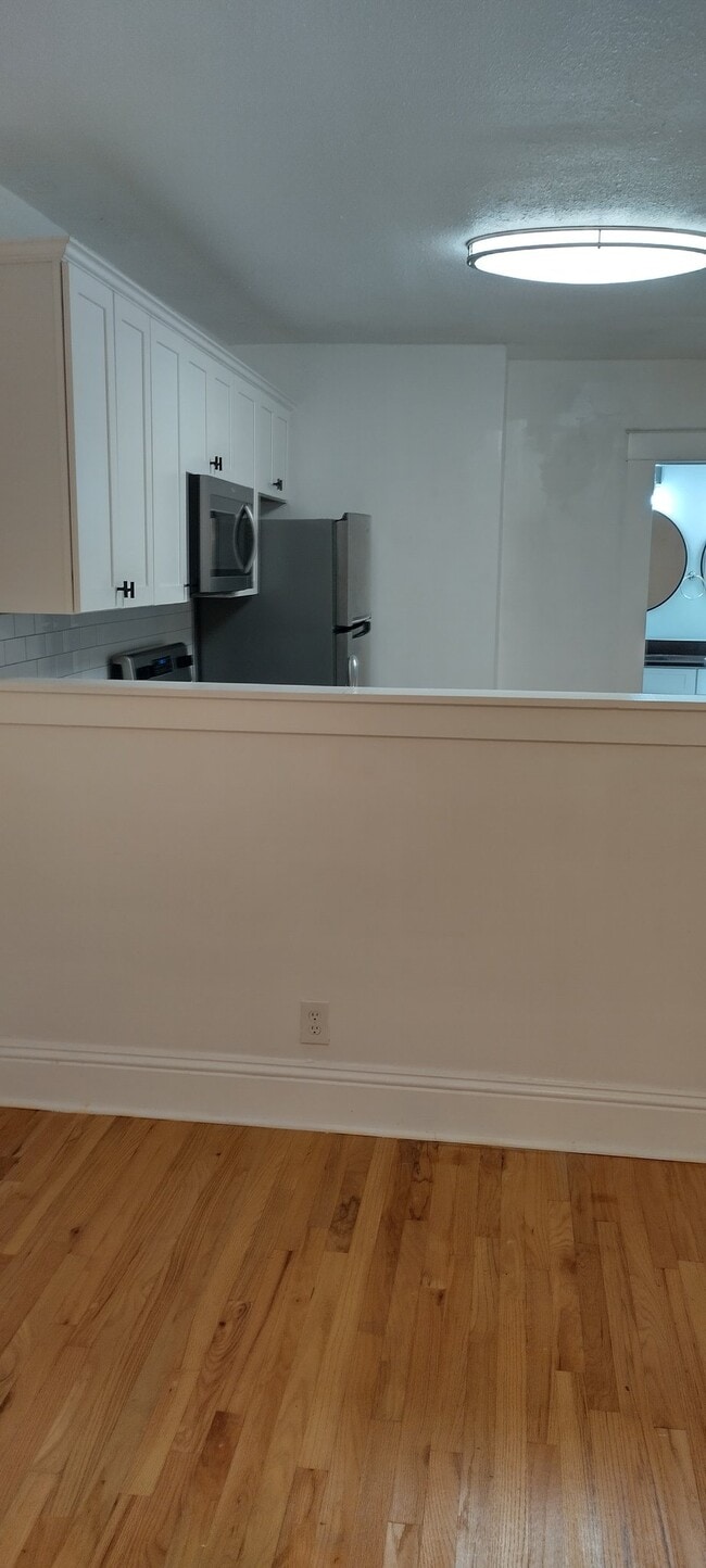 260 St George St Unit 2