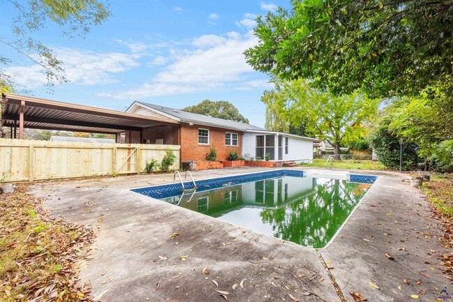 Photo - 201 Sunnydale Dr