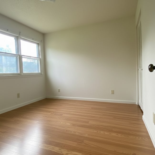 Photo - 207 Wakefield Pl