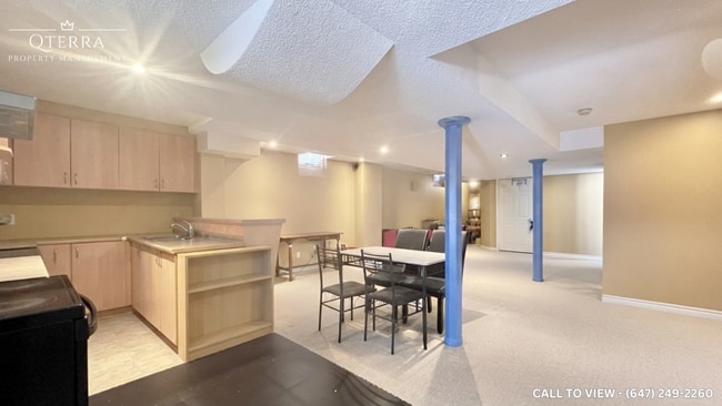 Building Photo - 854 Knotty Pine Grv