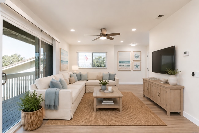 Building Photo - Remodeled 3 Bed 2 Bath Condo - Coastal Living at Its Finest