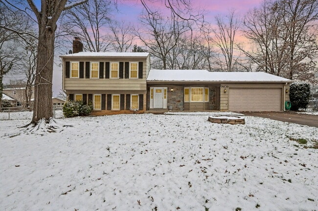 Building Photo - Welcome Home!