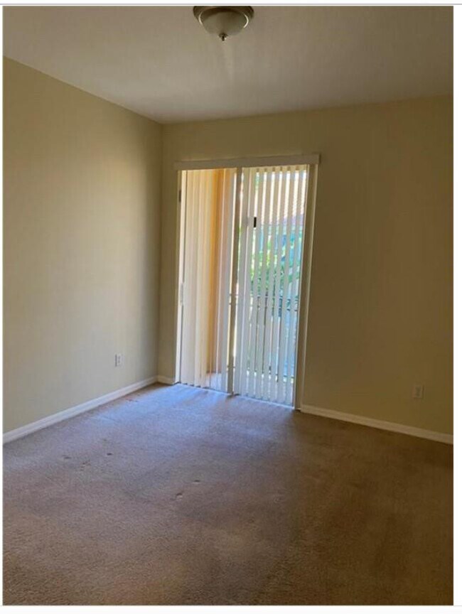 Photo - 4905 N Harbor Isles Dr