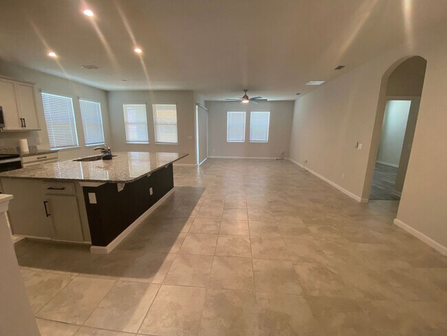 Photo - 2304 Tudor Rose Dr