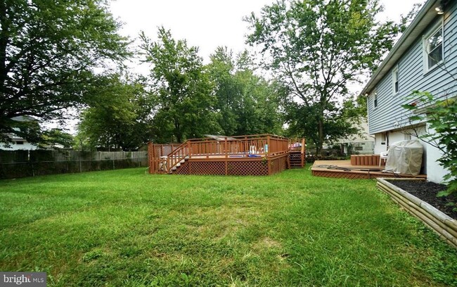 Photo - 12913 Kerrydale Rd