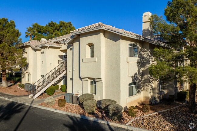 Alternate Exterior - Palisades Point