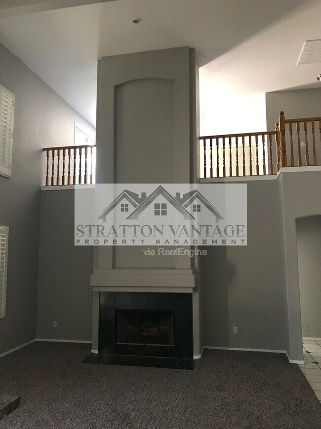 Photo - 4740 E Desert Ln