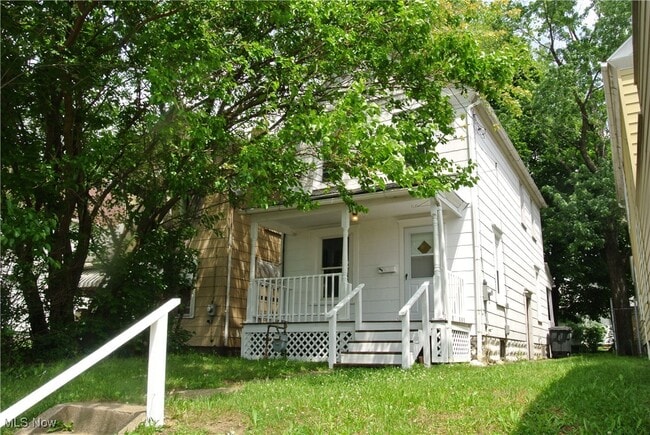Building Photo - 849 Grant St Rental
