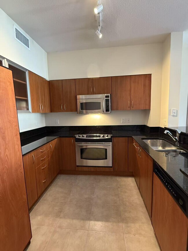 Photo - 233 S Federal Hwy Unit 601