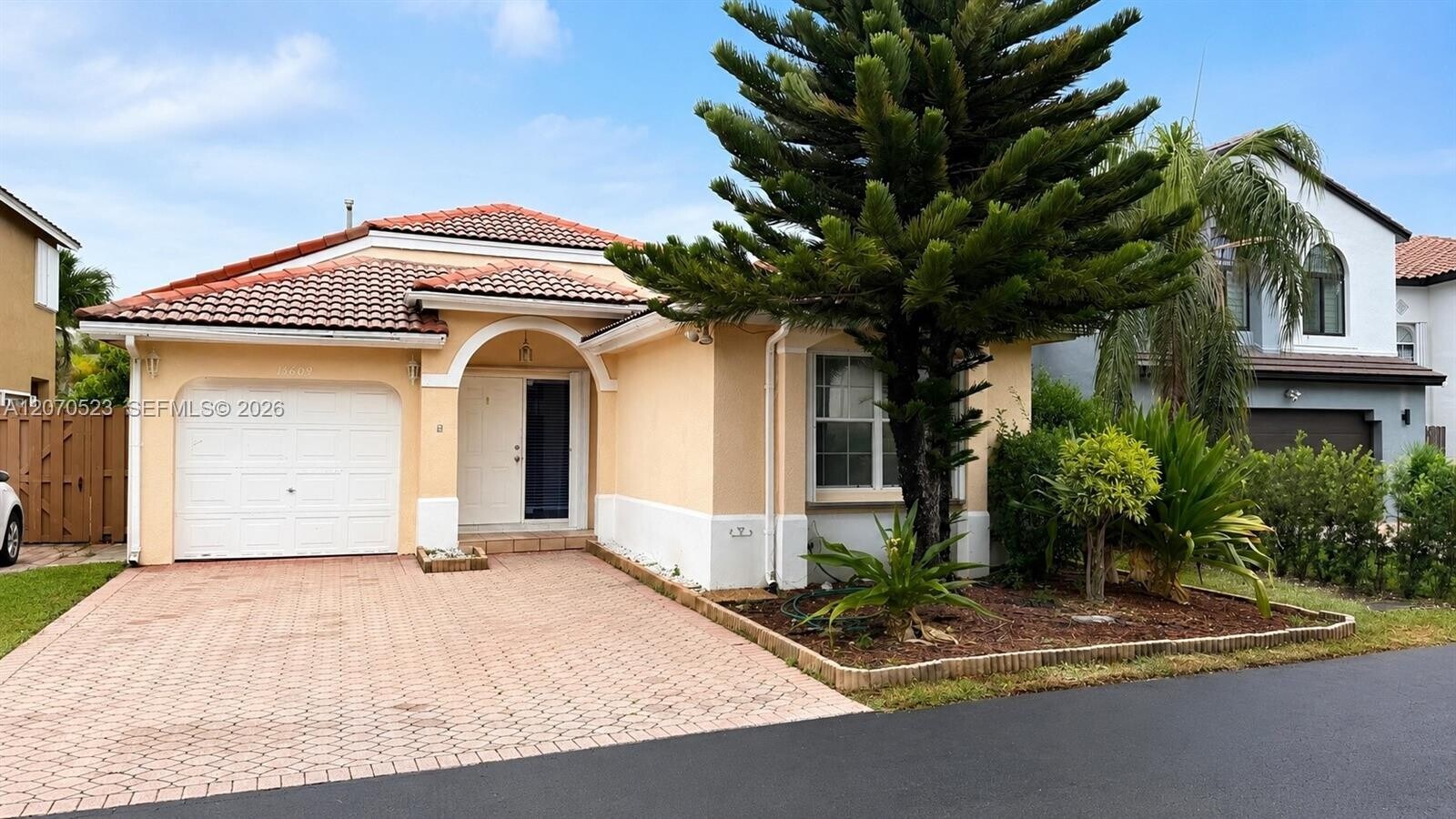 Photo - 15609 SW 100th Terrace