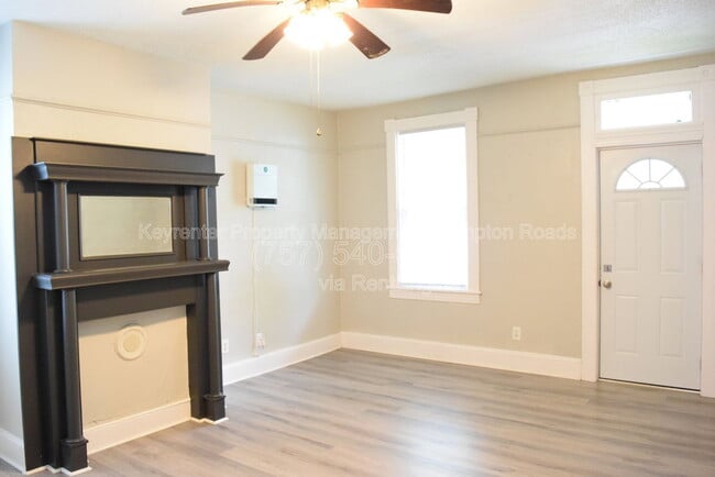 Photo - 647 Mt Vernon Ave Unit B