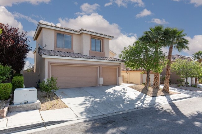 Building Photo - Great 5 Bedroom Home in Summerlin
