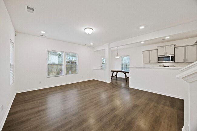 Photo - 327 Surfbird Rd