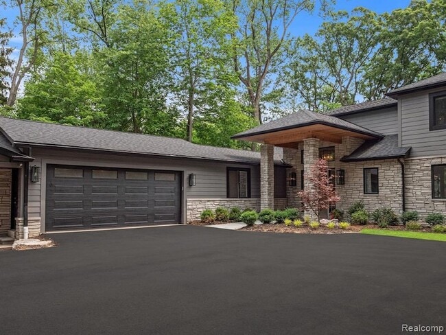 Photo - 3511 Lakecrest Dr