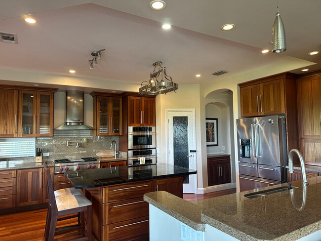 Photo - 595 Kumulani Dr