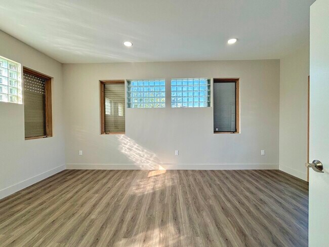 Photo - 540 S Federal Hwy