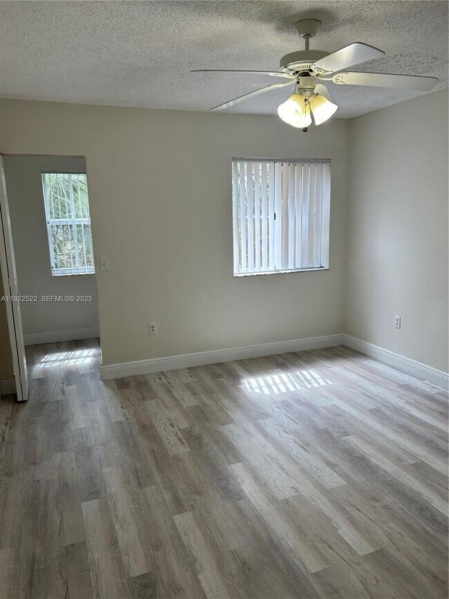 Photo - 2494 Centergate Dr Unit 302