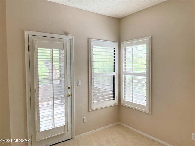 Photo - 6655 N Canyon Crest Dr Unit 21104