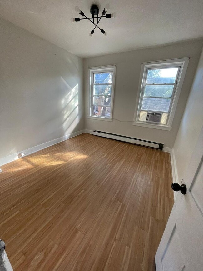 Photo - Cozy 2 bedroom 1 bathroom house with off-street parking