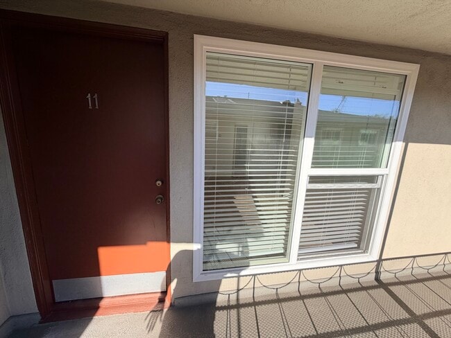 Photo - 940 S Venice Blvd