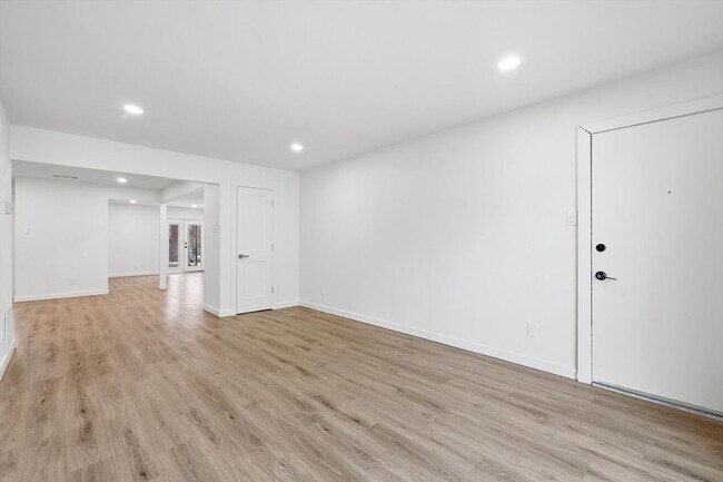 Photo - 4816 Amesbury Dr