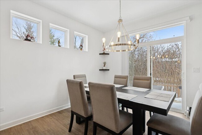 Photo - 5 Lake Vista Ct