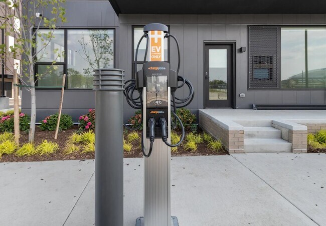 Photo - 1400 Chrysler Dr Unit 211