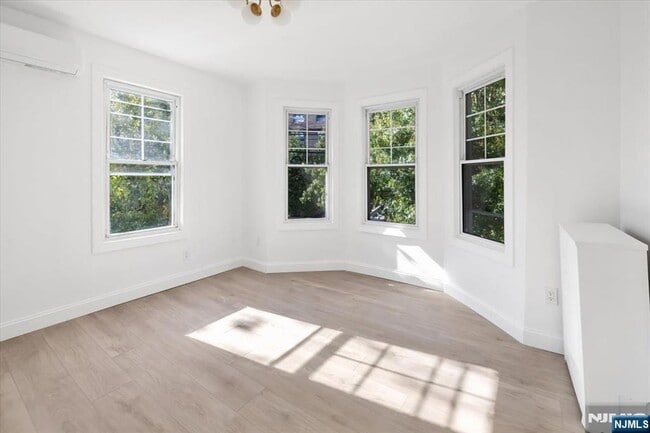 Photo - 46 Garden Pl