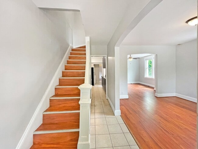 Photo - 1955 N Cleveland St