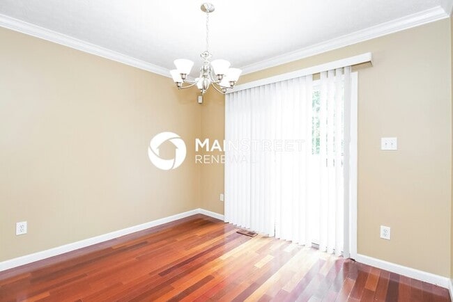Photo - 3 Bedroom Pet-Friendly Home in Louisville,...