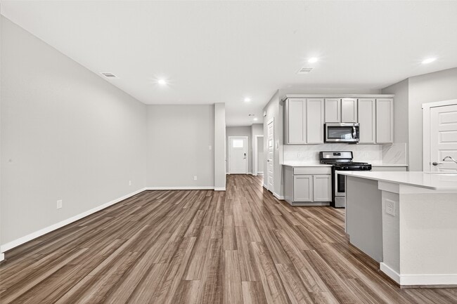 Photo - 3919 Sparkman Ln