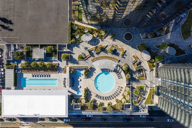 Circa LA apartments — community photo