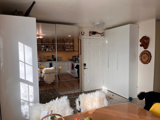 Building Photo - 101 Barbary Ct