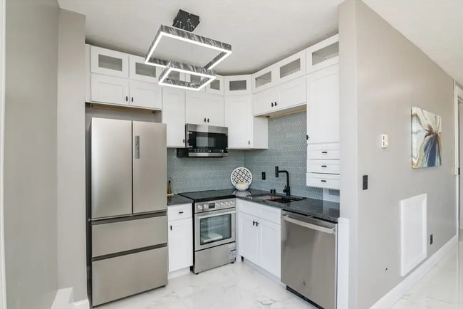 Photo - 140 Chestnut St Unit 140